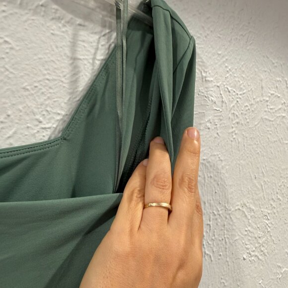 Babaton Aritzia Original Contour Squareneck Bodysuit Dusky Green Thong Size Med - Picture 11 of 15